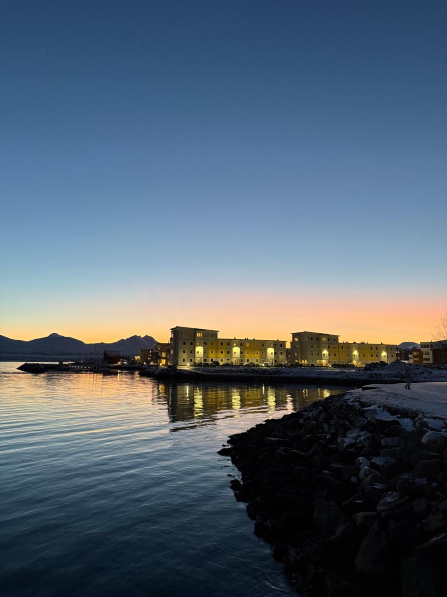 Modern Apartment Nearby City Centrum Tromsø Exteriér fotografie